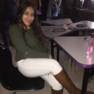 Meet your Posher, Priscilla